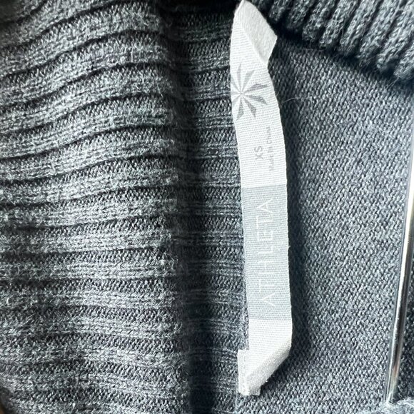 Uber soft and comfy Athelta sweater dress with zip pockets size XS - Picture 6 of 6